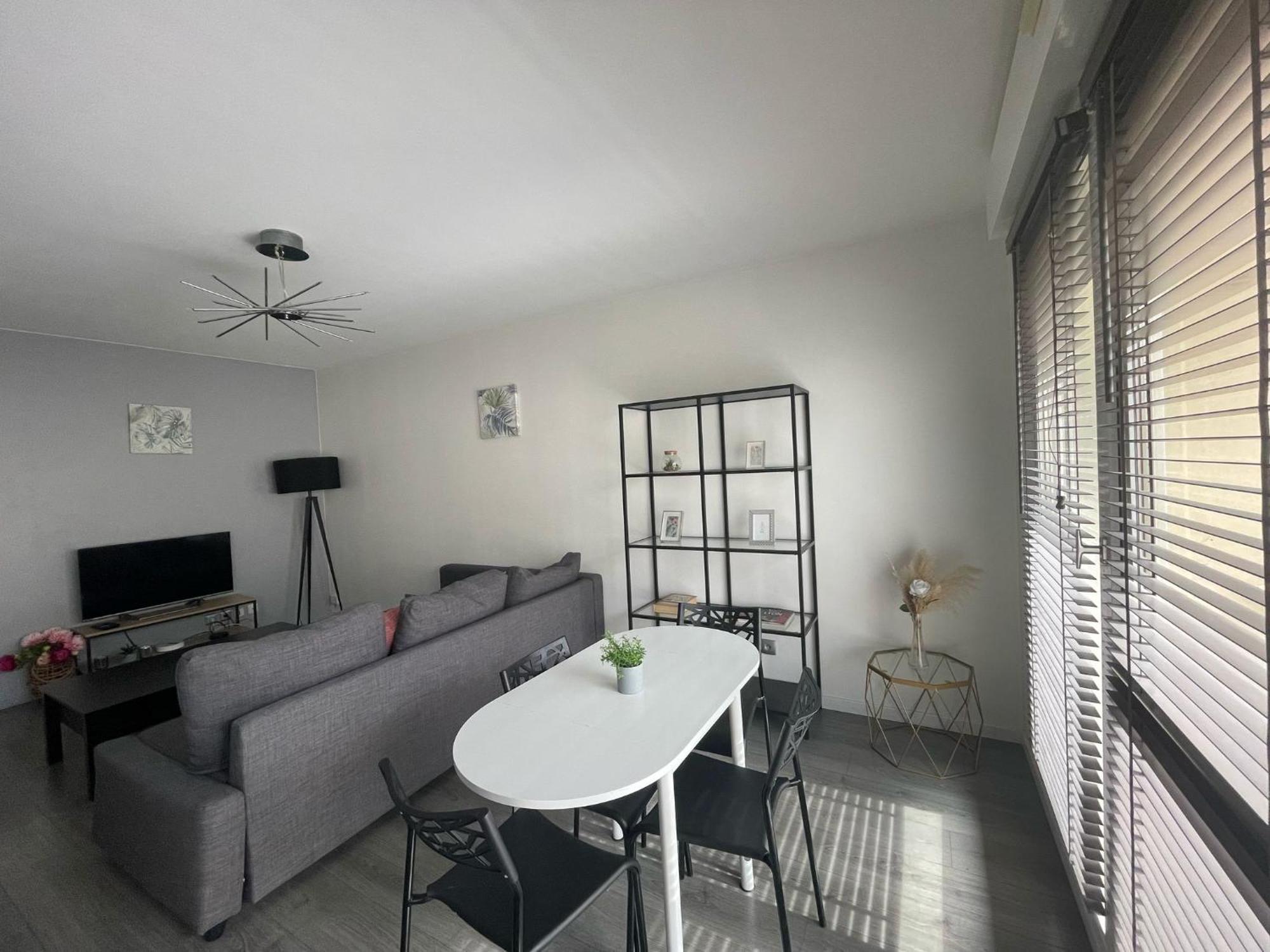 City & Cosy, Lyon Charcot- Wifi - Lave Linge - Balcon - Parking Exterior photo